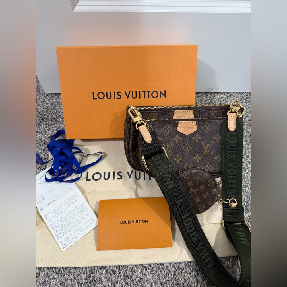 Multi Pochette Accessoires(microchipped)